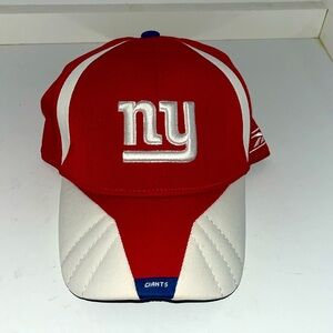 NFL New York Giants Reebok red and white cap size M/L